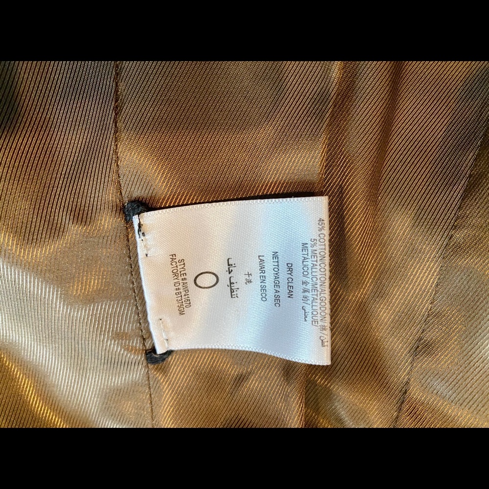 Stunning and unique 2-piece BCBG MaxAzria suit - CHECK THE SLEEVES OUT 😉 - Picture 11 of 14